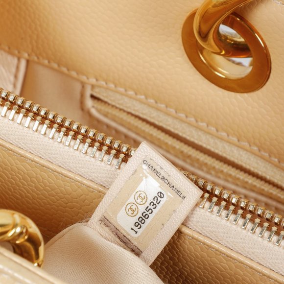 Chanel Beige Caviar GST - Picture 13 of 13
